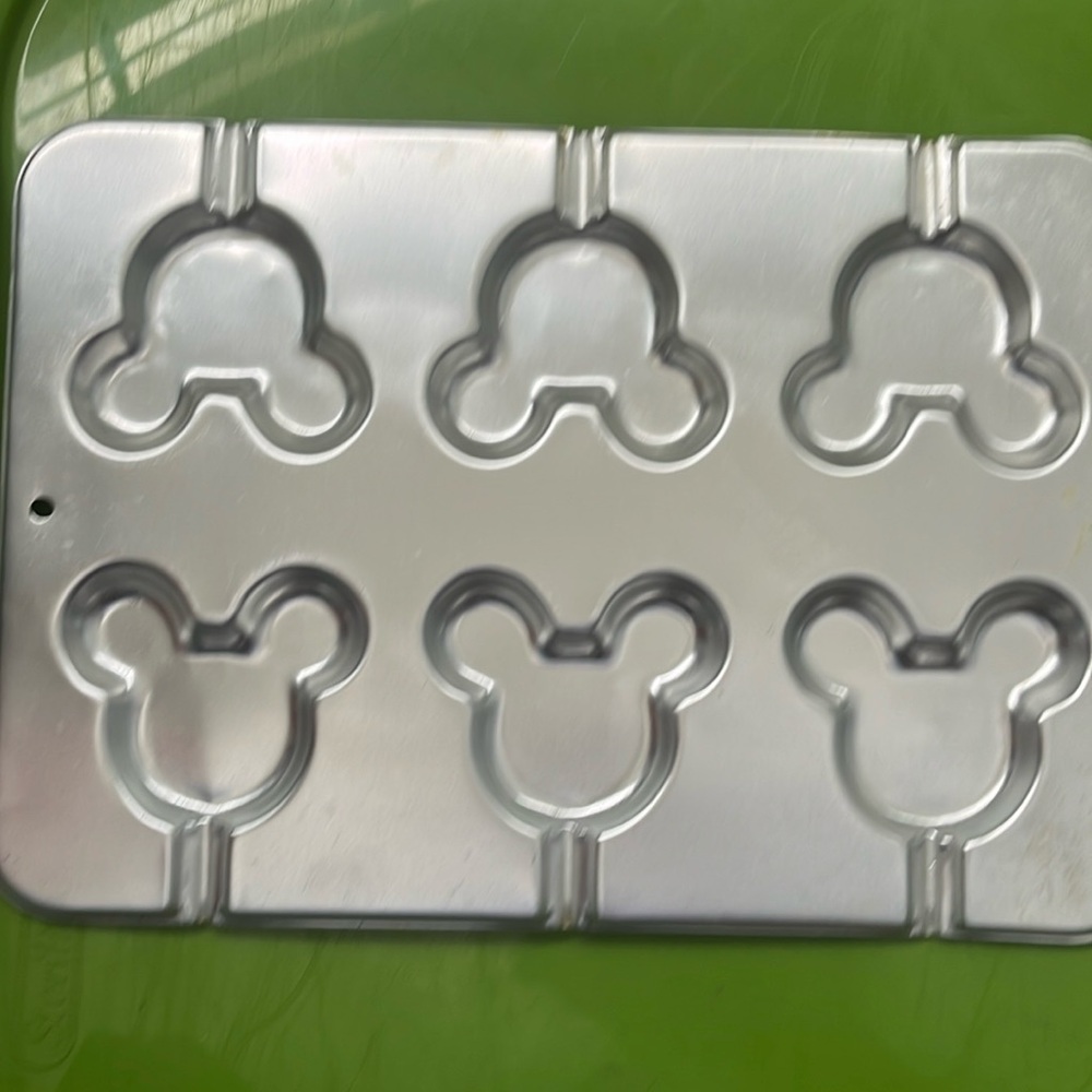 Set of 3 Wilson Mickey Mouse Pans